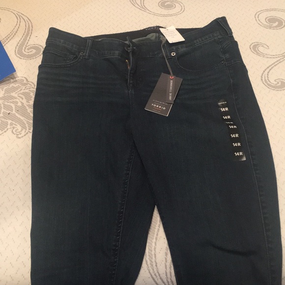 torrid Denim - Torrid Bombshell Skinny jeans size 14